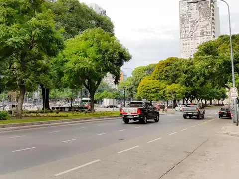 VENTA - COCHERA FIJA CUBIERTA – MICROCENTRO – OPORTUNIDAD - FINANCIACION