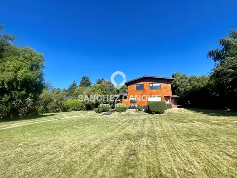 Casa 5 ambientes con 3 baños