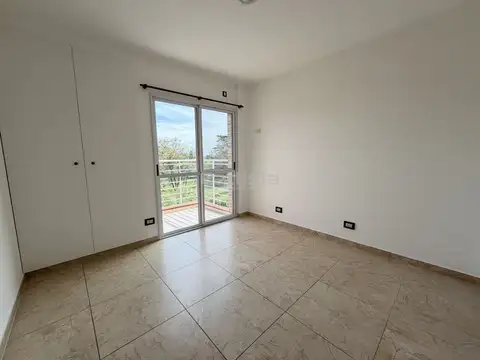 SARRATEA 100, Piso 2