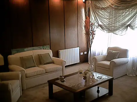 Casa 6 ambientes con 3 baños