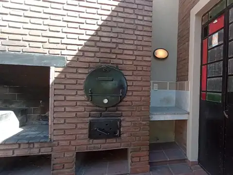 Casa Quinta en Los Zapallos alquiler permanente