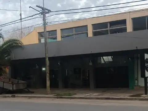 Espacio Aéreo: Almirante Brown Nº 244 E/ Carreras Y Lebensohn - El Silvio - C232