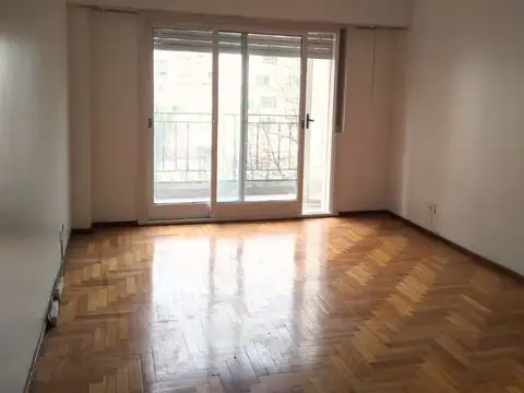 Depto de 3 Ambientes con Balcón Al Frente, Muy Luminoso, con Lavadero