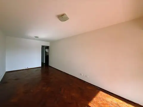Departamento en Alquiler en Republica De La Sexta, $ 450.000