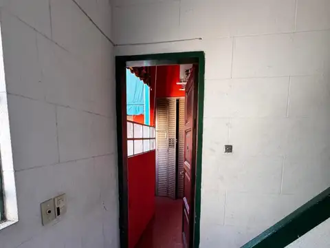 Depto Tipo Casa en Venta en Flores, USD 53.000