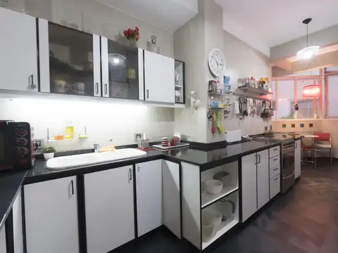 Departamento 3 dormitorios con dependencia de categoria