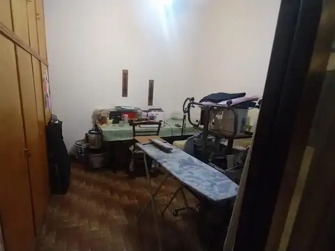 CASA LOTE PROPIO- PATIO -TERRAZA Y QUINCHO.