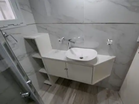 Hipólito Yrigoyen 3600