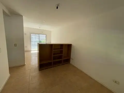 Las Heras 981, Planta baja depto 3