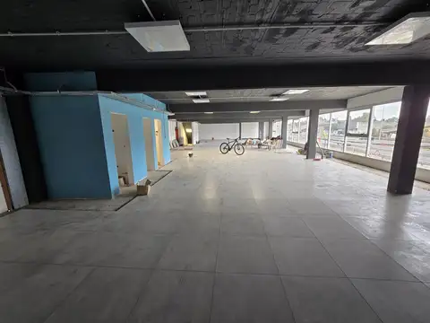 Alquiler de Piso de OFICINAS 1 er piso planta Libre en Belen De Escobar
