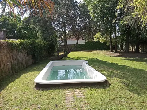 casa en venta en city bell. gonnet