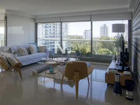 Vende gran apartamento en Brava - Punta del Este de 3 Dormitorios