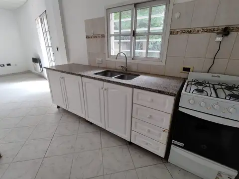 Depto Tipo Casa en Venta con 1
