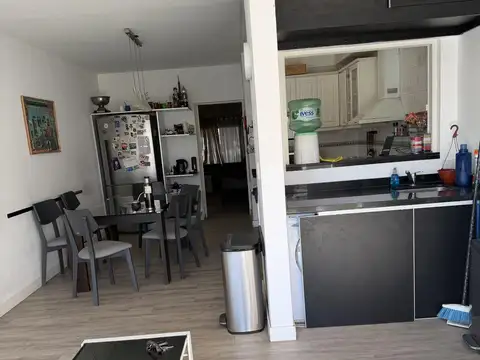 Triplex con jardin y quincho en venta en Olivos