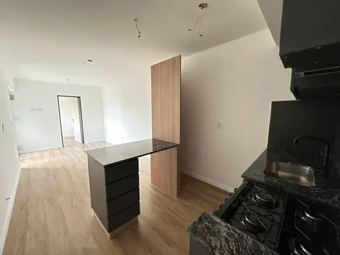 Departamento en alquiler de 1 dormitorio con terraza y parrillero exclusivo.