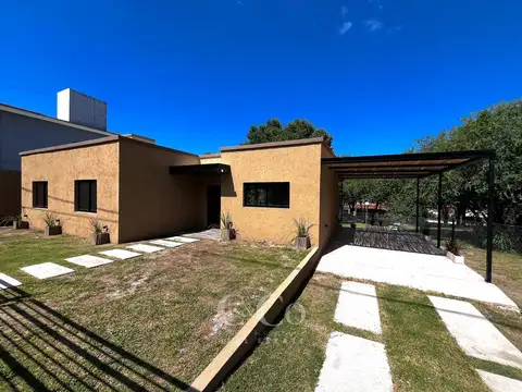 Casa en Venta en Playas De Oro, USD 99.900
