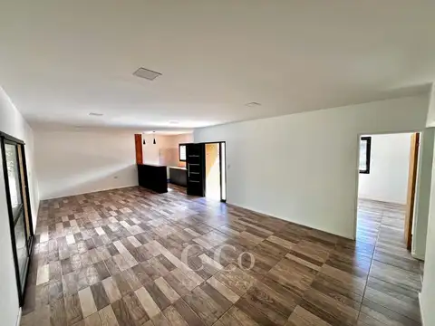 Venta Casa A Estrenar 3 Dormitorios Con 2 Baños Y Pileta En Playas De Oro - Villa Carlos Paz