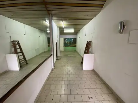 Independencia Av. 3600