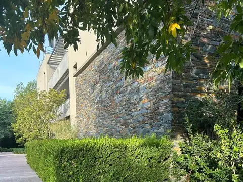 Departamento en Venta con 1 cochera