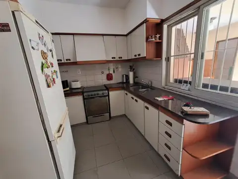 CASA de 5 ambientes EN VENTA en Villa Sarmiento Barrio Ward