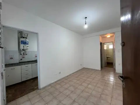 Departamento 2 ambientes en venta en San Martín centro