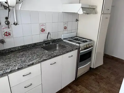 Oscar Salguero 2200, Piso 5