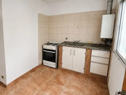 Departamento en Alquiler en Caseros, $ 480.000