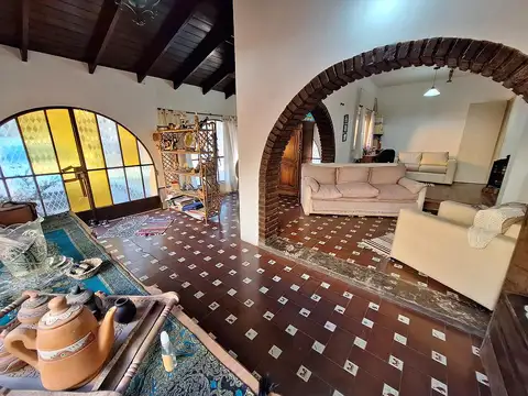 Casa en Venta en Villa Elisa, USD 159.000