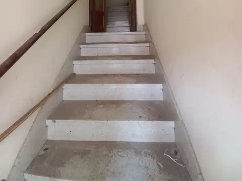 Se vende casa céntrica a metros de la peatonal