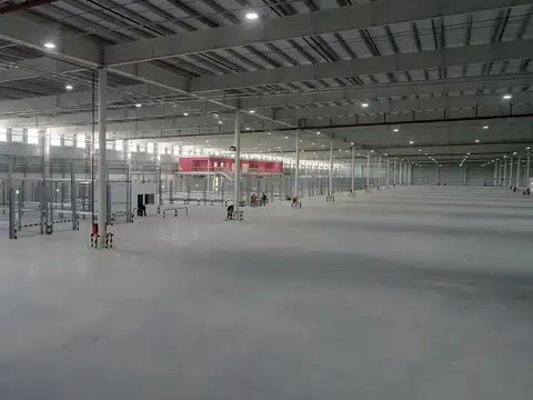 Galpon en Alquiler en El Jaguel, USD 137.600