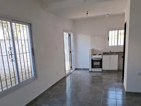 HERMOSO DUPLEX INMEJORABLE UBICACION CON COCHERA  