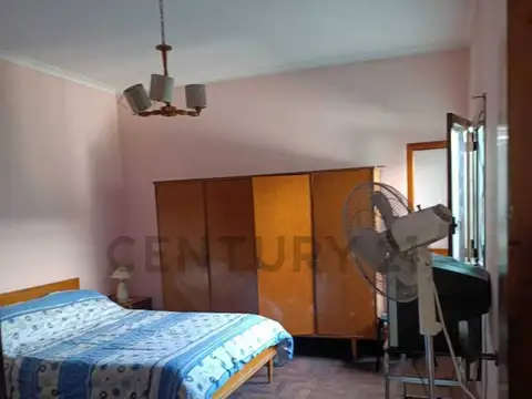 Quintana entre Peru y La Paz. Casa en Venta en Ensenada.