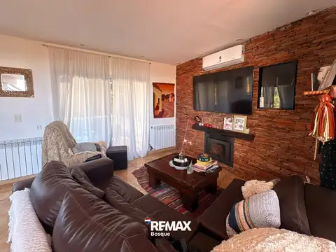 Casa 6 ambientes con 3 baños