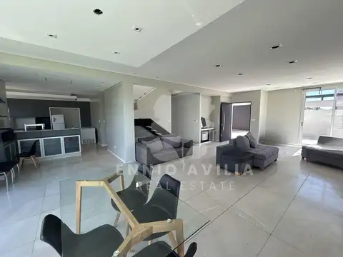 Casa en Venta en Presidente Derqui, USD 189.000