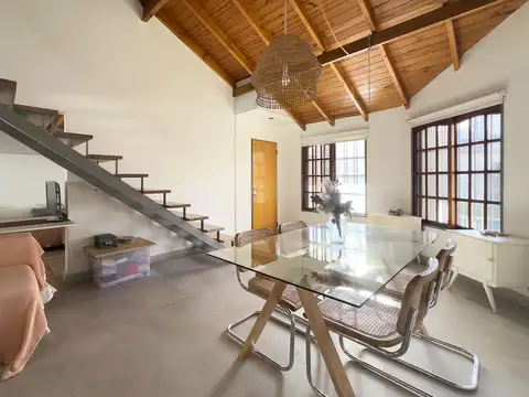 Casa en Venta con 1 cochera