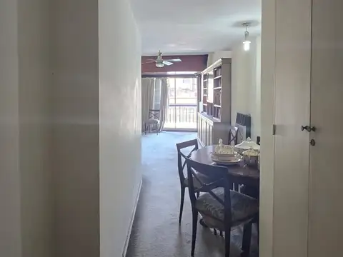 Paraguay 3400, Piso 9