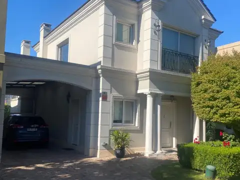Impecable casa 3 dorm galería pileta cochera del. servicios