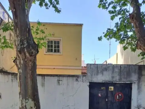 CASA MULTIFAMILIAR