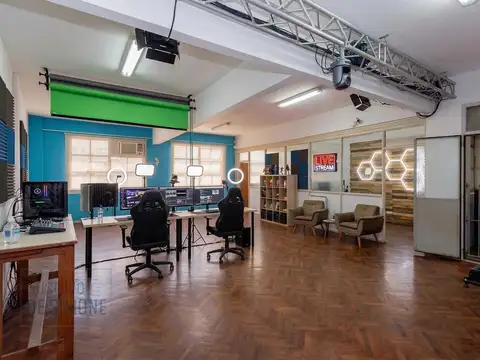 Piso completo 160m2 ideal coworking o estudio profesional