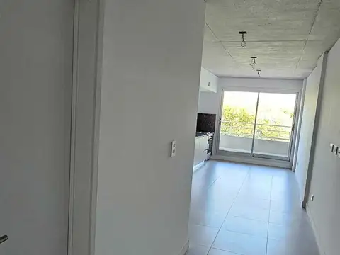 Avenida Almafuerte 100