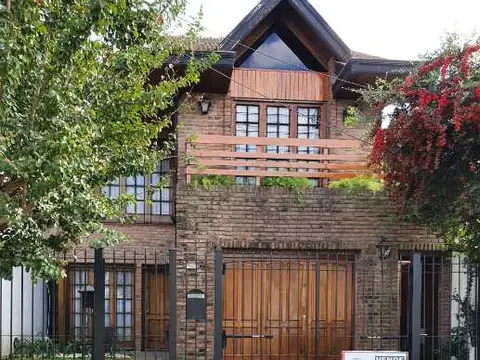 Excelente Chalet de 5 ambientes en Quilmes