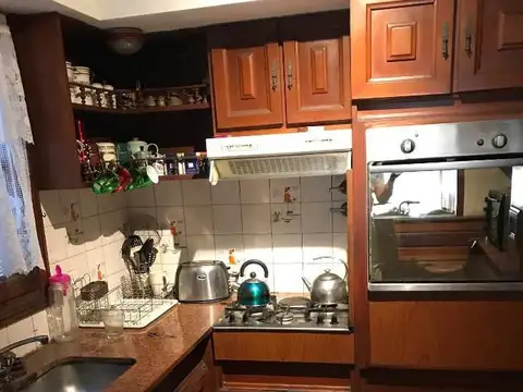 Excelente Chalet de 5 ambientes en Quilmes