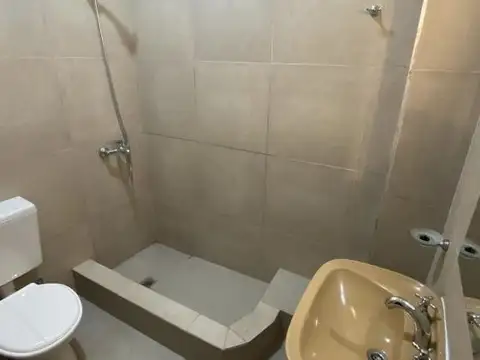 Depto Tipo Casa en Venta en Balvanera, USD 135.000