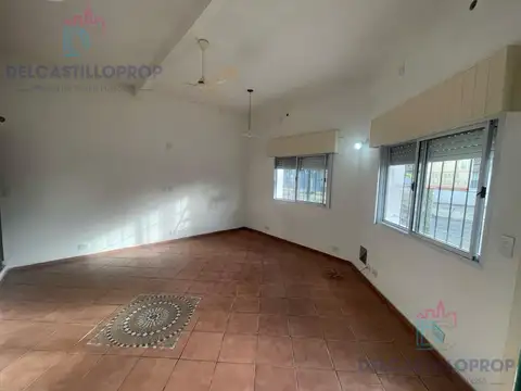 Depto Tipo Casa en Alquiler de Monoambiente