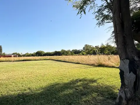 Terreno en Venta 30  mts Fondo
