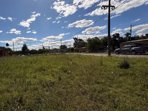 ¡Es el lugar perfecto para construir la casa que siempre has soñado! Barrio Los Prados, Calle Emilio Castro y Rojas