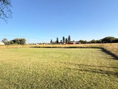 ¡Es el lugar perfecto para construir la casa que siempre has soñado! Barrio Los Prados, Calle Emilio Castro y Rojas