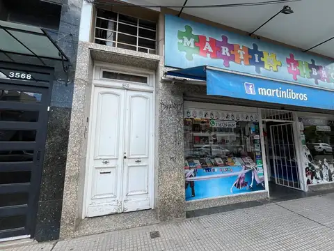 Av La Plata 3500, Piso 1