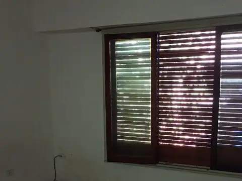 Depto Tipo Casa 4 ambientes con 1 baño