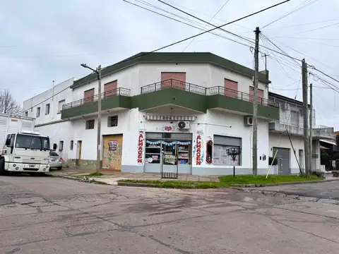 Venta Departamentos + locales en Monte Grande